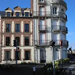 Nid Douillet A 30 Metres De La Grande Plage De Houlgate - Residence La Vague -