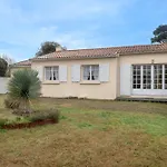 400M De La Plage, Pointe St Gildas, Maison Pour 6
