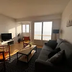 Studio Spacieux Face Mer Avec Balcon Et Garage, Proche Plage Et Commerces Aux Sables-D'Olonne - Fr-1-197-561