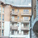 Magnifique Appartement Au Centre De Val-D'Isere, Proche Pistes Et Commerces - Fr-1-519-1