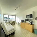 Studio Cabine Renove Avec Ascenseur Et Parking, A 30M De La Plage - Fr-1-338-547