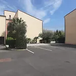 Les Oliviers- Appartement Avec Terrasse Proche Port Et Commerces - Clim - Parking