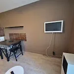 Studio Renove Avec Terrasse Et Parking Prive Au Coeur De Marseillan - Fr-1-326-598
