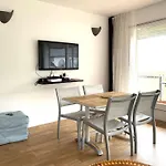 Appartement Vue Sur Mer Avec Terrasse, Plage De Trestraou A Perros-Guirec - Ref 861