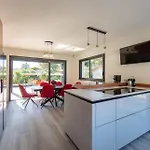 Villa Fabienne En Plein Centre Ville Avec Piscine Chauffee Pour 6 Personne