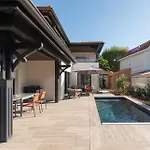 Villa Fabienne En Plein Centre Ville Avec Piscine Chauffee Pour 6 Personne