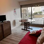 Appartement Avec Terrasse A 50M De La Plage Des Sables-D'Olonne - Fr-1-197-429