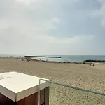 Villa De Standing Sur Plage Avec Parking A Carnon - Fr-1-715-91
