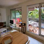 Studio Lumineux A Arcachon, Pres Plage Et Centre Ville, Ideale Pour Un Couple + Enfant - Fr-1-420-79