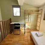 The Triplex- 3 Bedrooms In The Escutcheon!