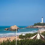 Horizon Keyweek Beachfront Duplex With Parking In Biarritz Center