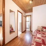 Apartment Le Tetras - Moz103 By Interhome