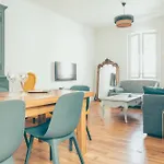 Mimosa Keyweek Downtown Apartment