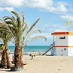 Appartement T2 En Rez-De-Jardin Avec Terrasse, Front De Mer, Parking Prive - Narbonne-Plage - Fr-1-409-62