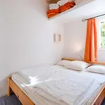 Pavillon Climatise 3 Pieces Avec Piscine, Terrasse, Parking, Et Television - 4 Couchages - Fr-1-409-3