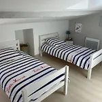 Agreable Maison De Ville En Bord De Mer