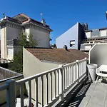 Cosy Flat Close To The Sea With Large Terrace