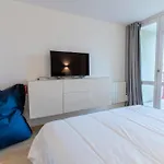 Beautiful Flat With Swimming Pool Tennis Court And Parking 148