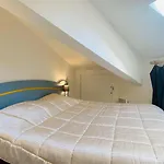 Appartement Dans Residence Avec Piscine Proche Plage Et Commerces