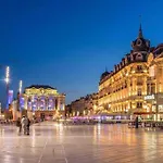Apt T2 Neuf, Terrasse, Centre Ville, 8Min Comedie