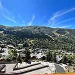 Appartement Ski-In/Ski-Out A Meribel, Parking, Balcon, 2 Chambres, Proche Commodites. - Fr-1-688-74