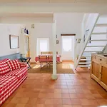 Petite Maison De Village Avec Etage