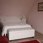 655 - Appartement A Erquy, En Centre Bourg A 300M De La Plage Du Centre