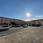 Charmant 2 Pieces Avec Mezzanine, Parking, A 300M De La Plage Et Commerces - Fr-1-338-502
