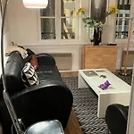 Rue Des Lingots Apartment