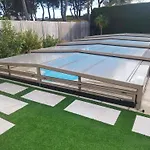 Piscine - Maison De Famille - 6 Personnes