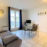 Appartement Dans Residence Avec Piscine