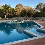 Very Quiet House With Shared Swimming Pool