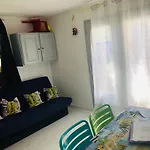 Typique Logement De Pecheur Proche Port