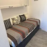 Studio Vue Port, Parking Prive, Terrasse, Clim