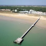 Studio Avec Alcove, Face Mer, 50M De La Plage Avec Balcon Et Garage Prive A Saint-Jean-De-Monts - Fr-1-323-417