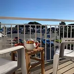 Royan - Appartement Au Coeur Du Centre-Ville - Plage A 200M Seulement