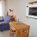 Studio/Mezzanine Climatise 4 Pers. A 100M Plage Avec Piscine Et Parking - Argeles-Sur-Mer - Fr-1-225-707