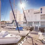 Beau T2 Climatise, Terrasse, Parking Prive, Proche Plage - 4 Personnes - Fr-1-727-32