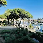Studio Centre Port Avec Piscine Et Parking - Fr-1-723-146