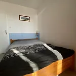 Appartement Face Ocean Pour 4/6 Personnes Avec Acces Direct A La Plage Et Parking Prive - Fr-1-323-516