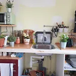Chambre Privee Dans Petite Maison Typique