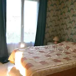 La Maison Dans Le Pre