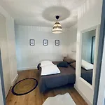 Appartement En Centre Ville, Wifi Et Tram