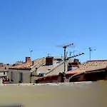 Joli Studio Avec Terrasse-Jardin Sur Les Toits, Coeur Historique