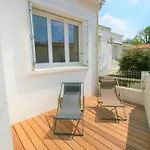 Maison Renovee 200M Du Centre Et 350M Plage - Cour Fermee, 2 Chambres, Tout Equipe - Fr-1-22-322