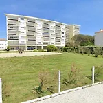 Royan - Pleine Vue Mer Pour Cet Appartement Classe 2 Etoiles - Les Tamaris