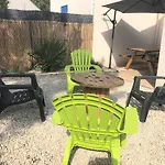 Charmante Maisonnette A Longeville-Sur-Mer, Proche Plage, 2 Ch, Terrasse, Parking, Velos Bienvenus - Fr-1-22-311