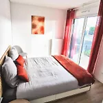 Cocoon With Terrace At 2 Steps From The Sea