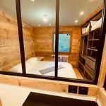 Appartement Renove 3* Au Coeur De La Clusaz Avec Balcon Et Parking - Fr-1-459-203