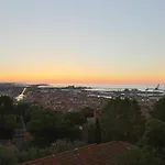 Apartment With Sea/City Views, Near Downtown Sete
